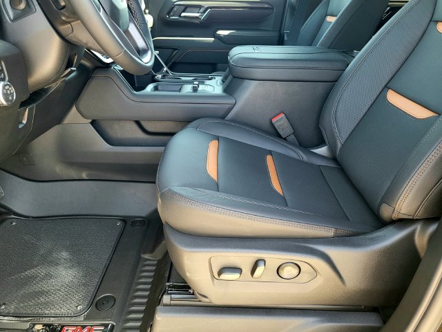 New 2026 GMC Sierra 2500 AT4 w/ AT4 Premium Plus Package AWD/4WD image 19