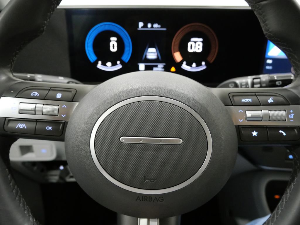 Used 2025 Hyundai Kona SEL image 13