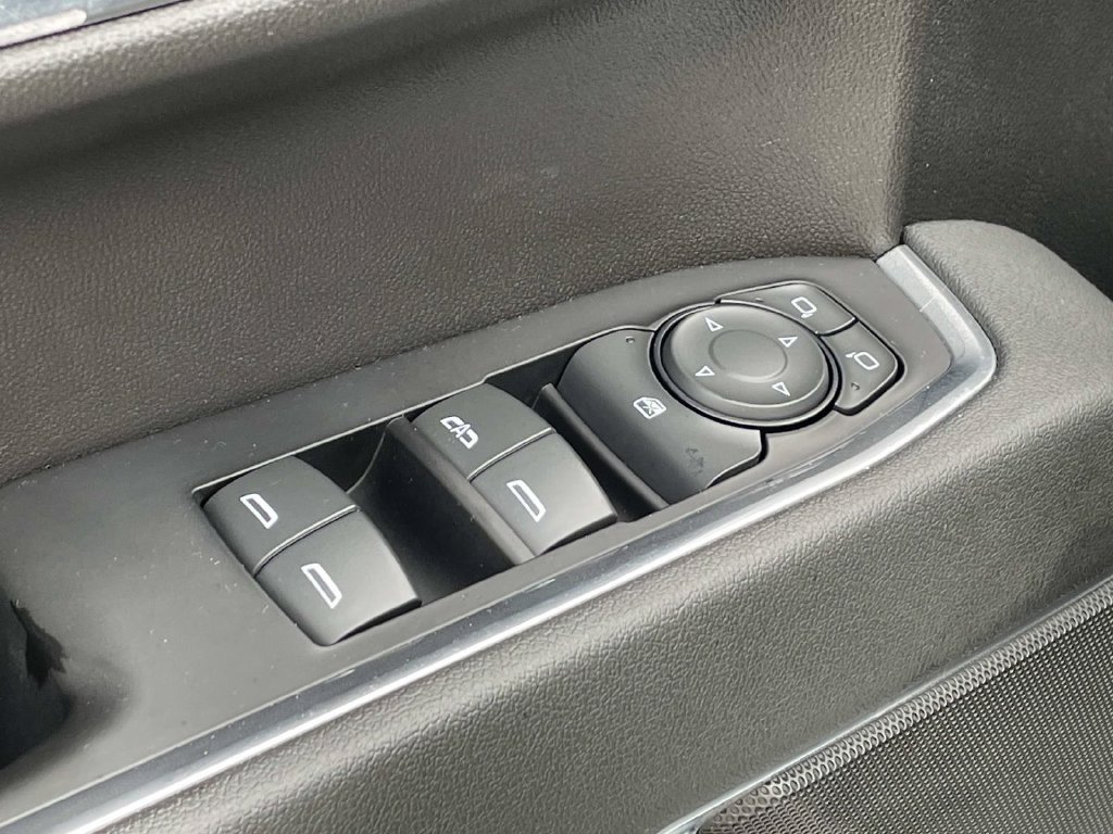 Used 2023 GMC Sierra 1500 Elevation AWD/4WD image 16