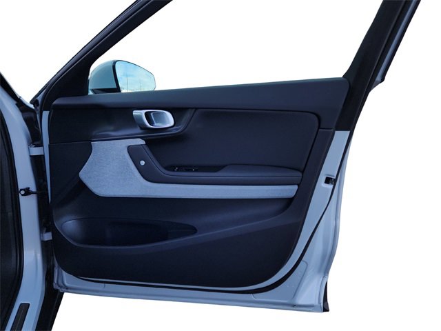 Used 2023 Polestar Polestar 2 w/ Pilot Pack image 29