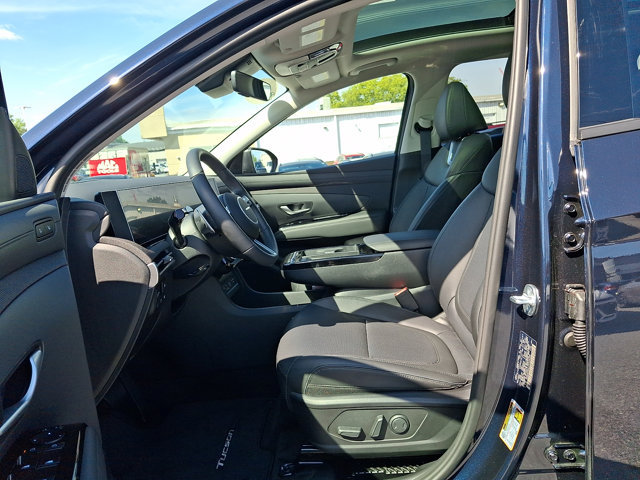 Certified 2026 Hyundai Tucson Limited AWD/4WD image 13