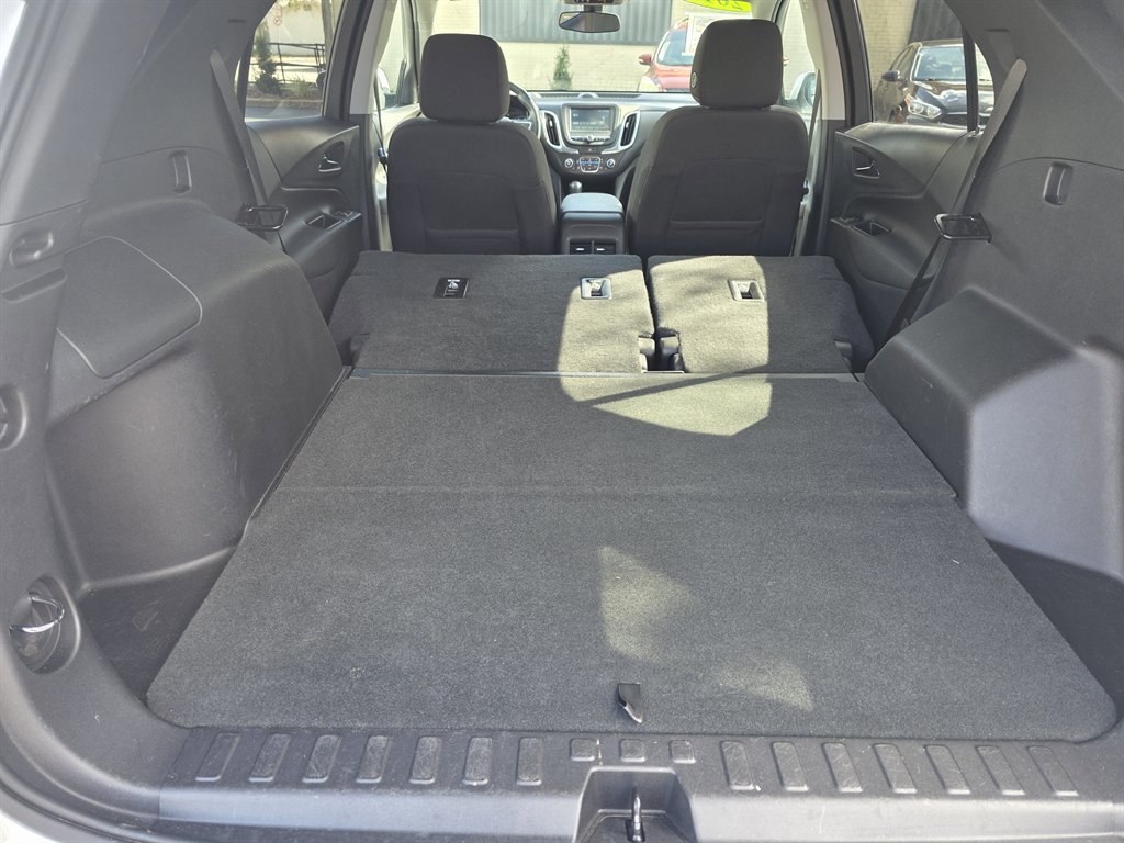 Used 2018 Chevrolet Equinox LT image 9