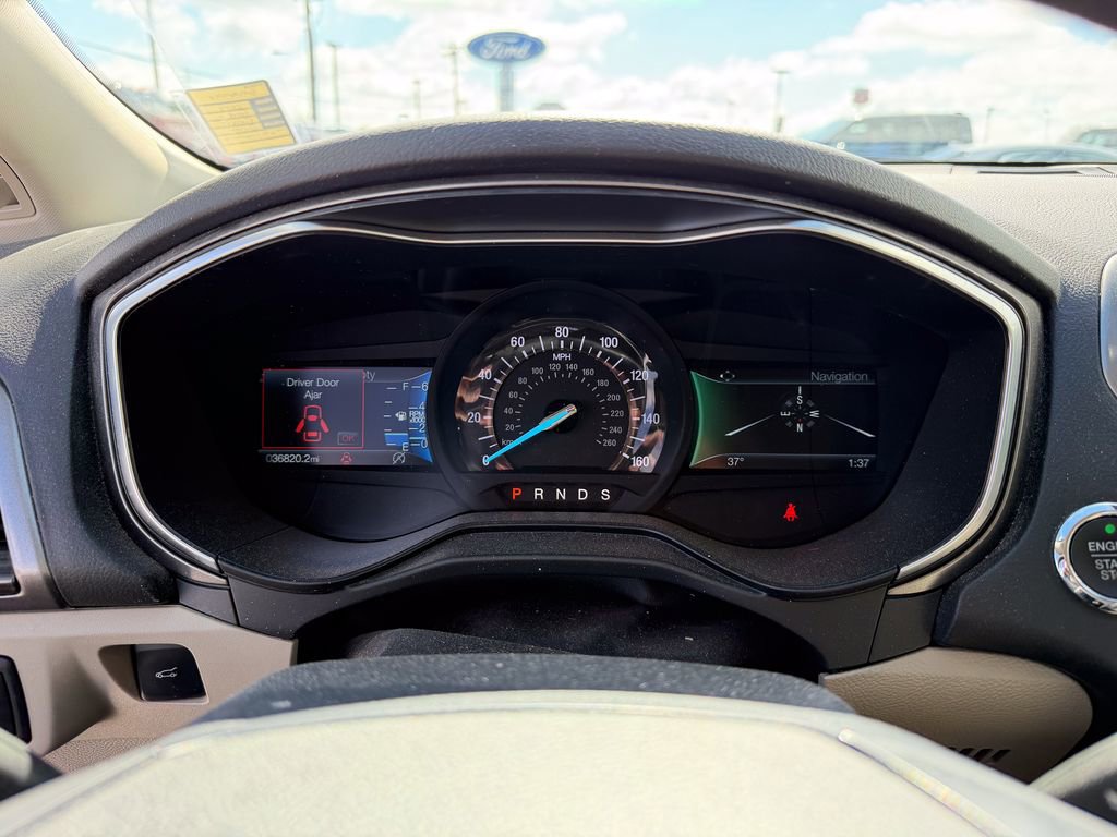 Used 2019 Ford Fusion SEL image 25