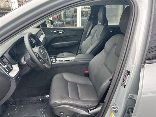 Certified 2025 Volvo XC60 B5 Plus image 17