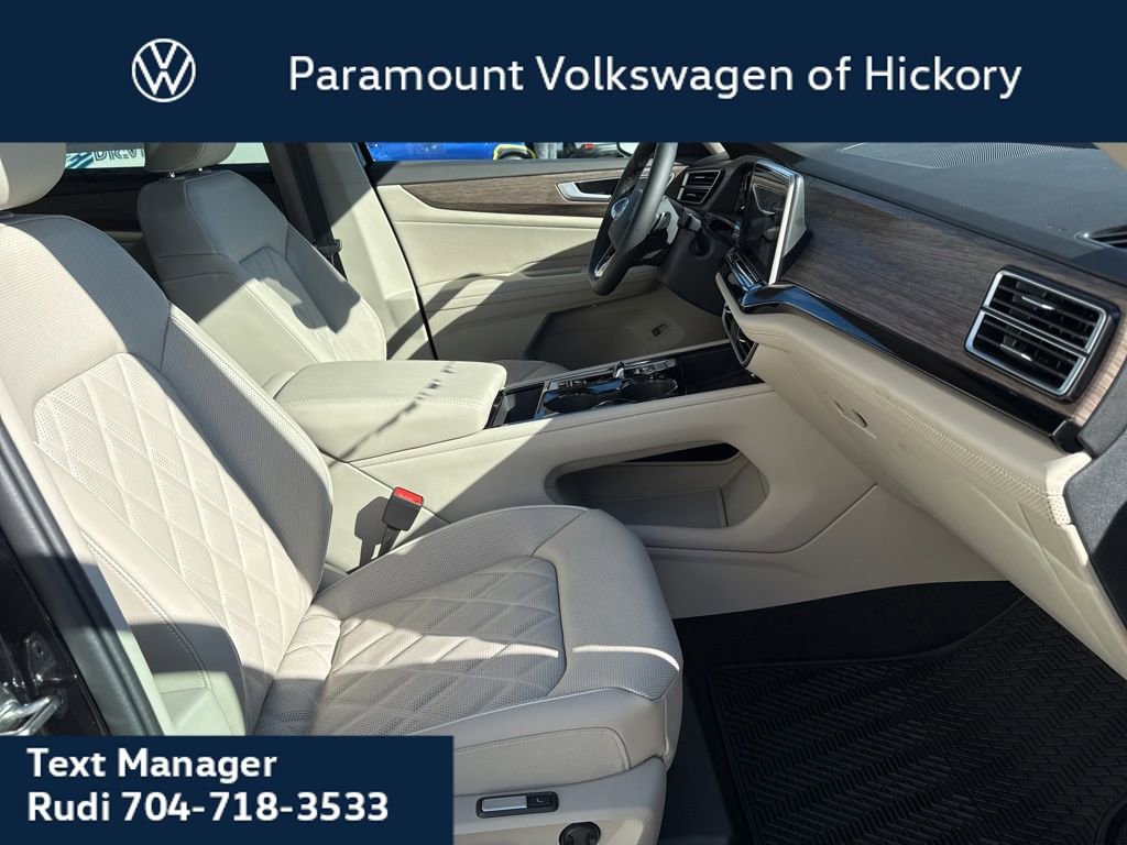 New 2026 Volkswagen Atlas SEL Premium R-Line image 35