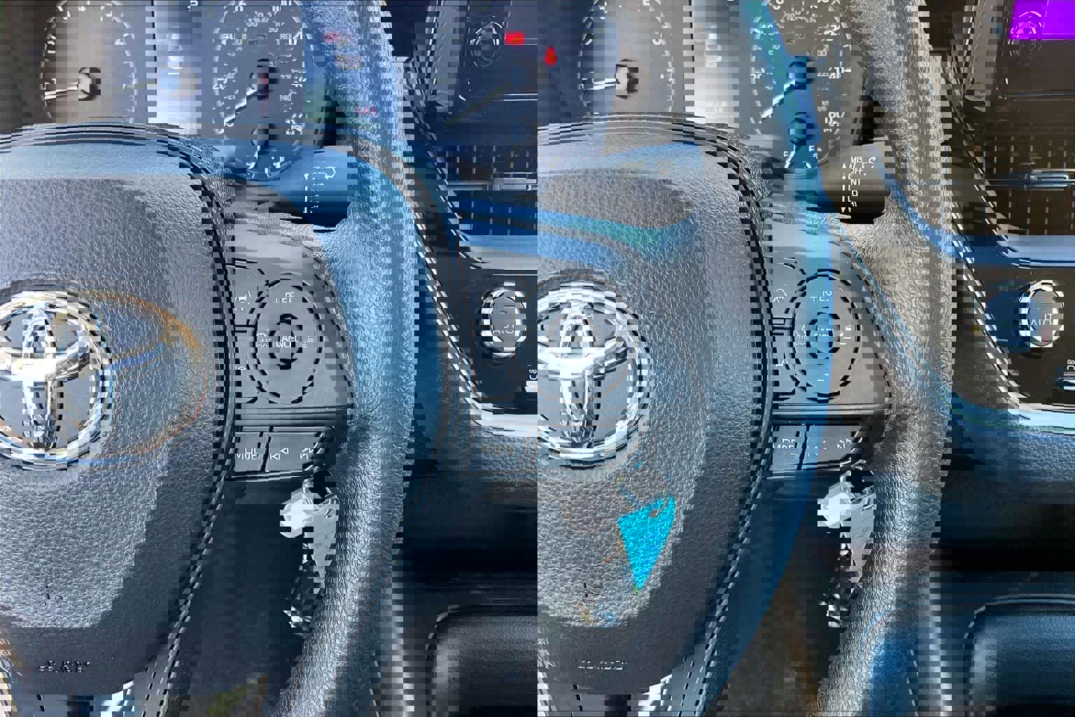 Certified 2023 Toyota Corolla LE image 23