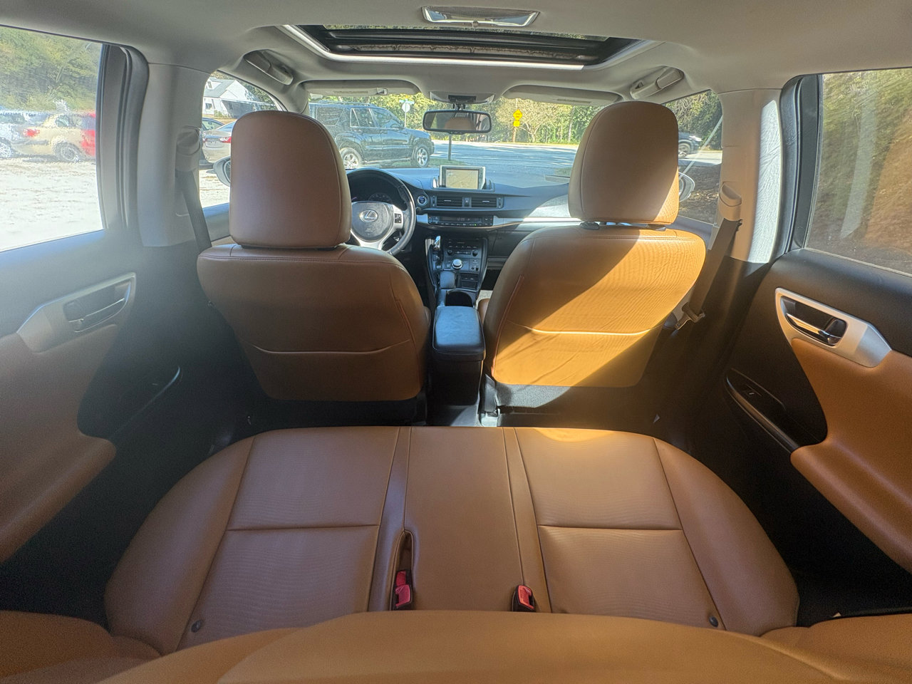 Used 2011 Lexus CT 200h image 16