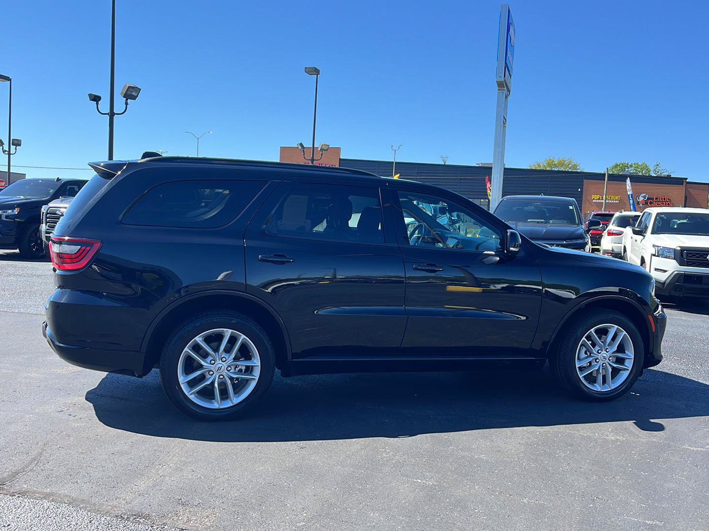 Used 2025 Dodge Durango GT AWD/4WD image 6