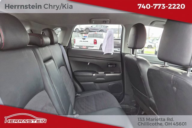 Used 2024 Mitsubishi Outlander Sport SE image 24