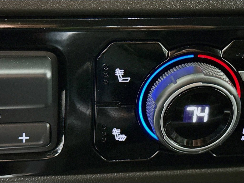 Used 2025 Chevrolet Silverado 3500 LT w/ Safety Package image 11