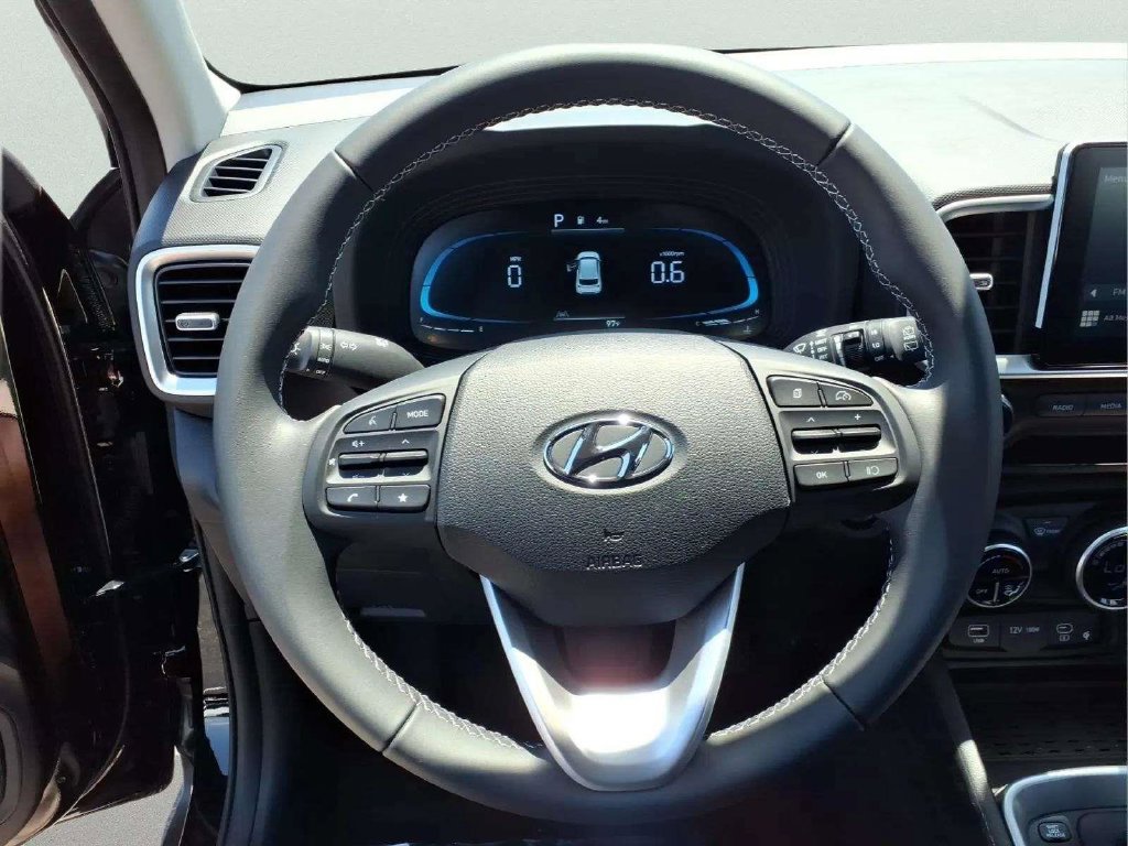 New 2026 Hyundai Venue SEL FWD image 12