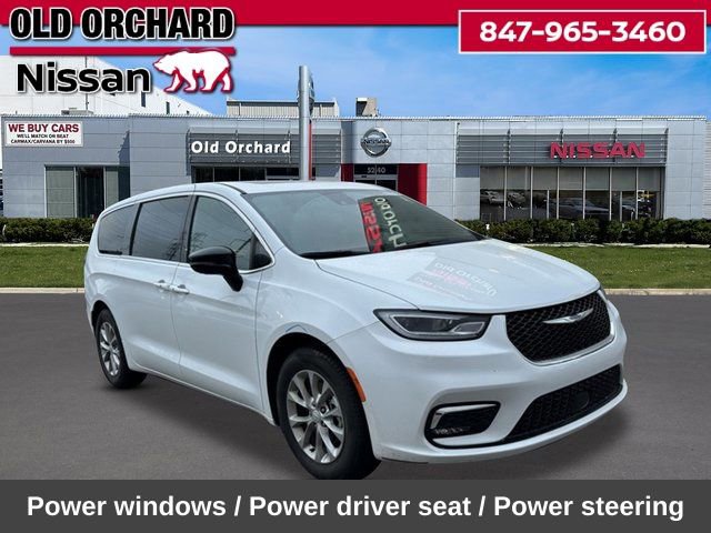 Used 2026 Chrysler Pacifica Limited FWD image 5