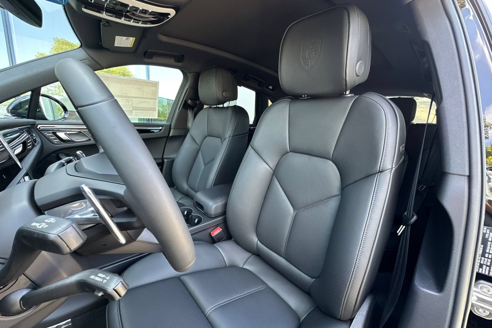 New 2026 Porsche Macan AWD/4WD image 5