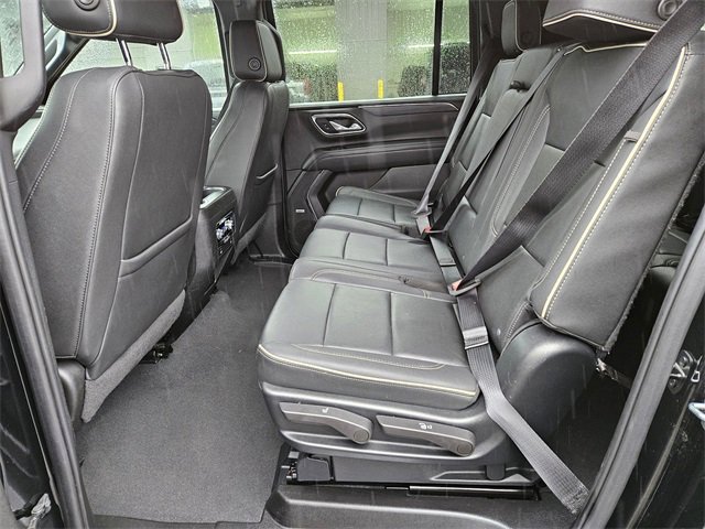 Used 2023 GMC Yukon XL SLT image 10