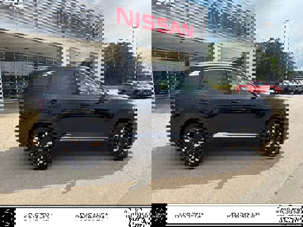 New 2025 Nissan Kicks SR image 10