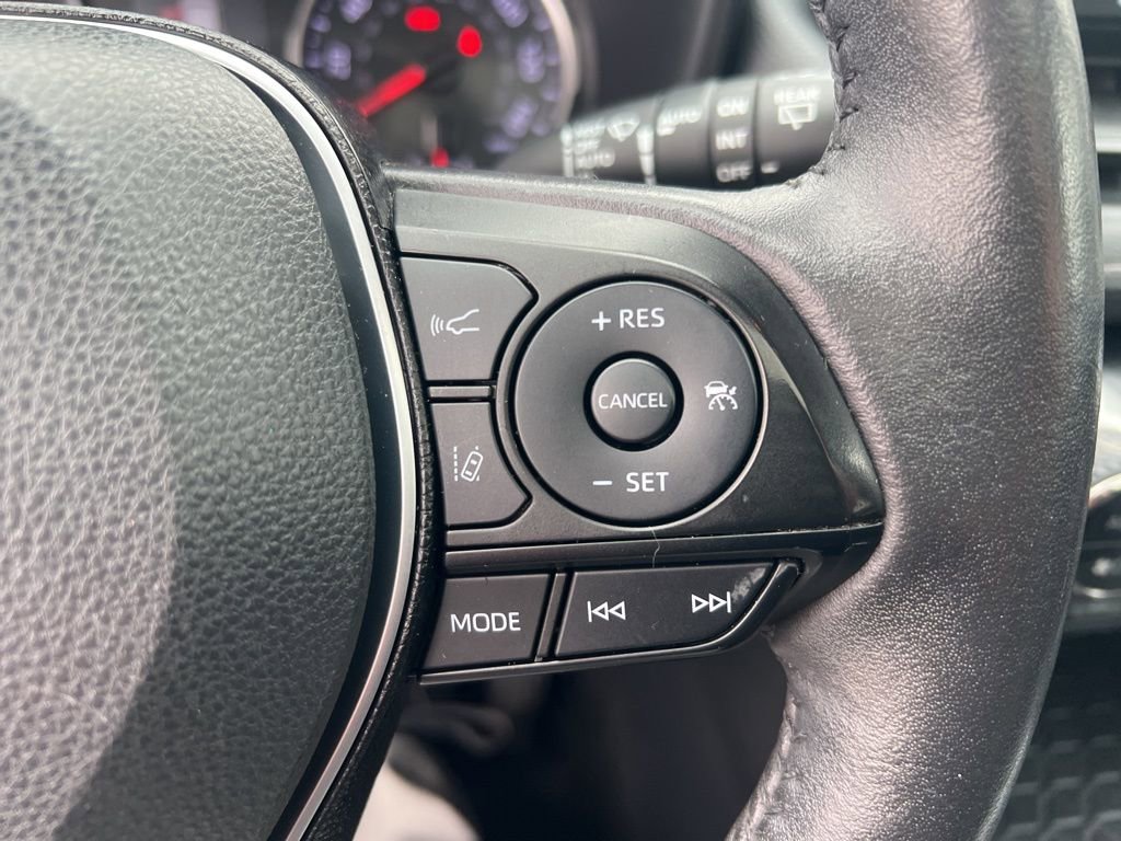 Used 2020 Toyota RAV4 XLE w/ Convenience Package image 63