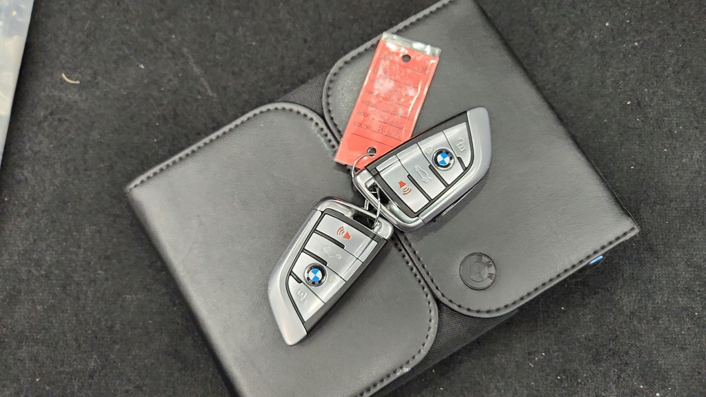 Used 2018 BMW 750i xDrive AWD/4WD image 18