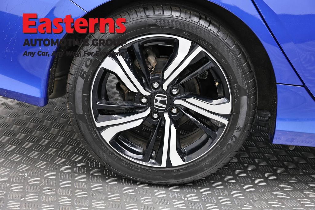Used 2017 Honda Civic Touring image 29