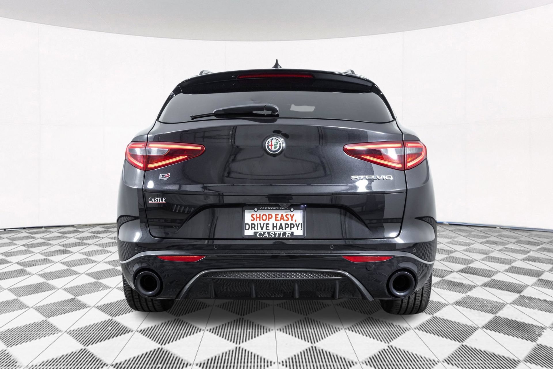 Used 2023 Alfa Romeo Stelvio Veloce AWD/4WD image 19