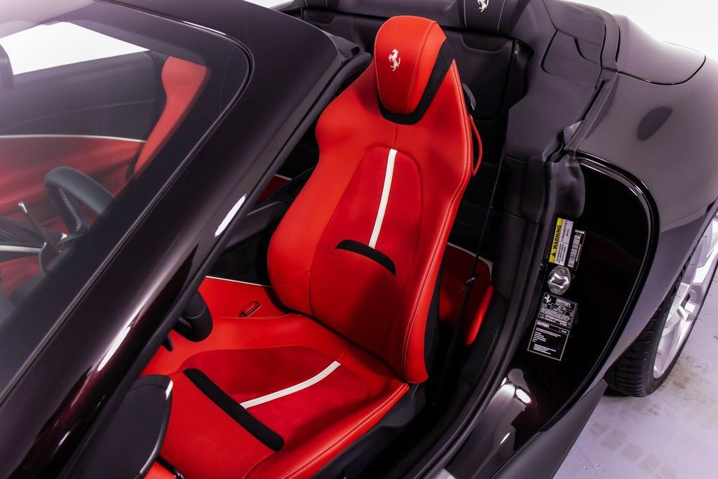 Certified 2024 Ferrari Roma Spider image 44