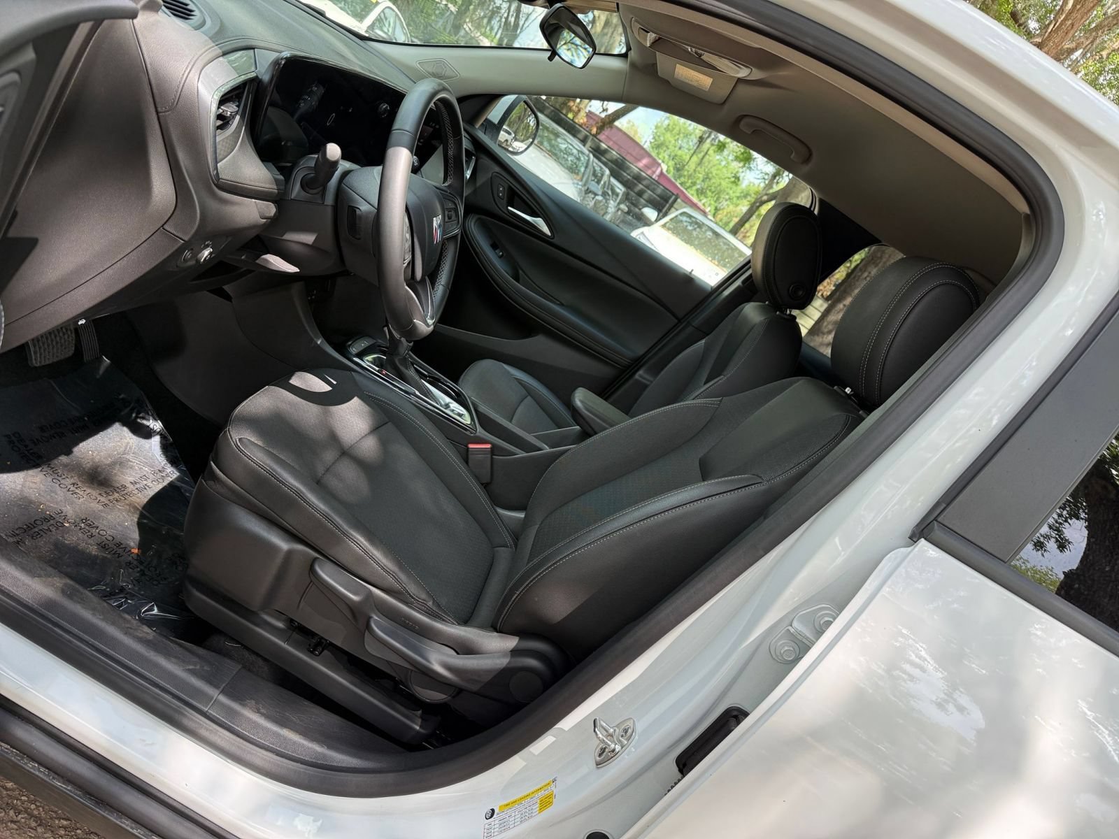 Used 2025 Buick Encore GX Preferred FWD image 23