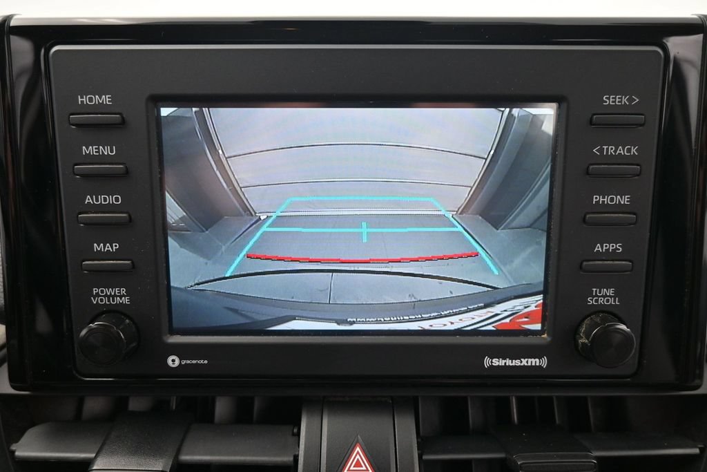 Used 2021 Toyota RAV4 XLE AWD/4WD image 18