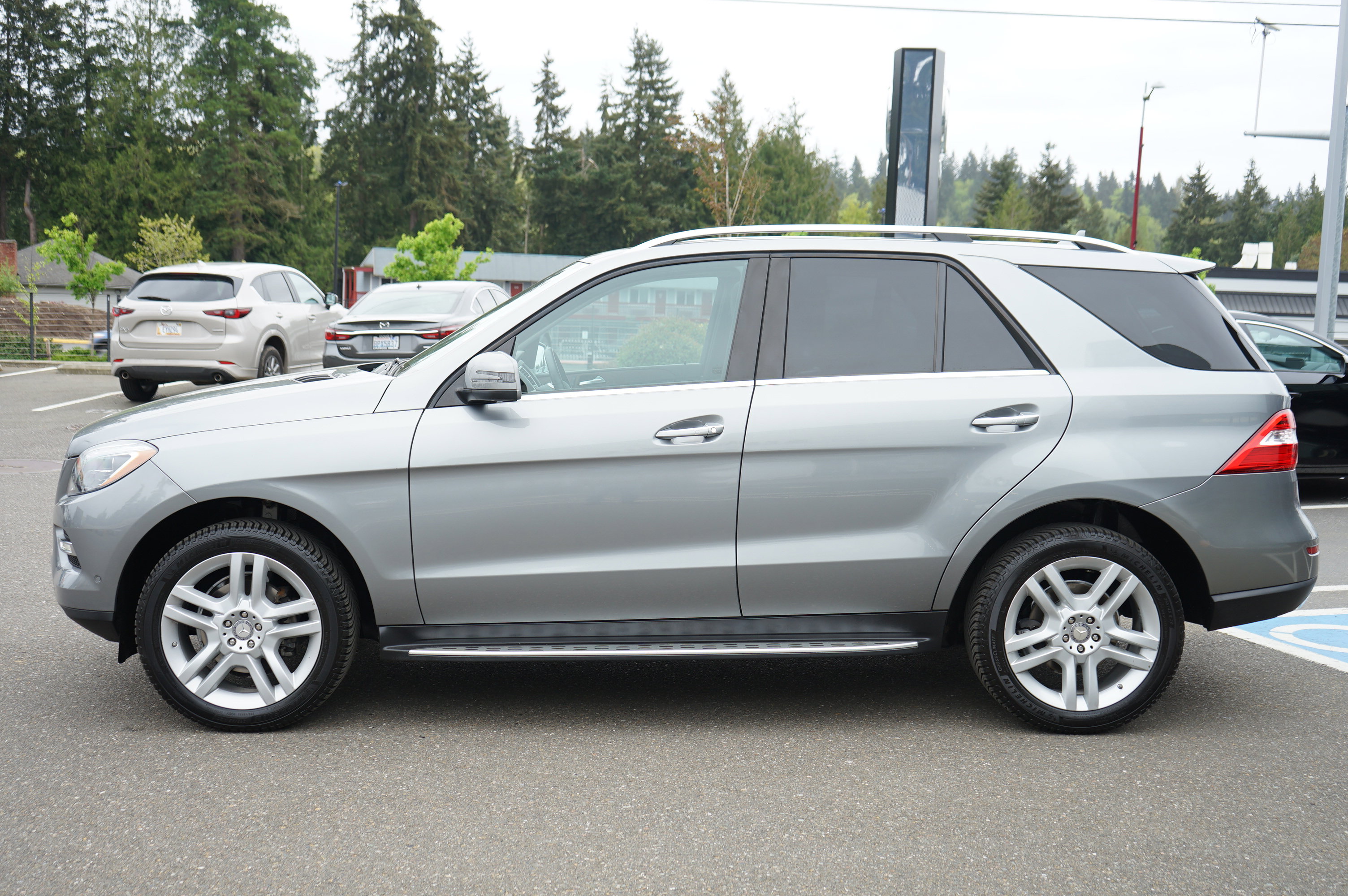Used 2015 Mercedes-Benz ML 350 4MATIC image 2