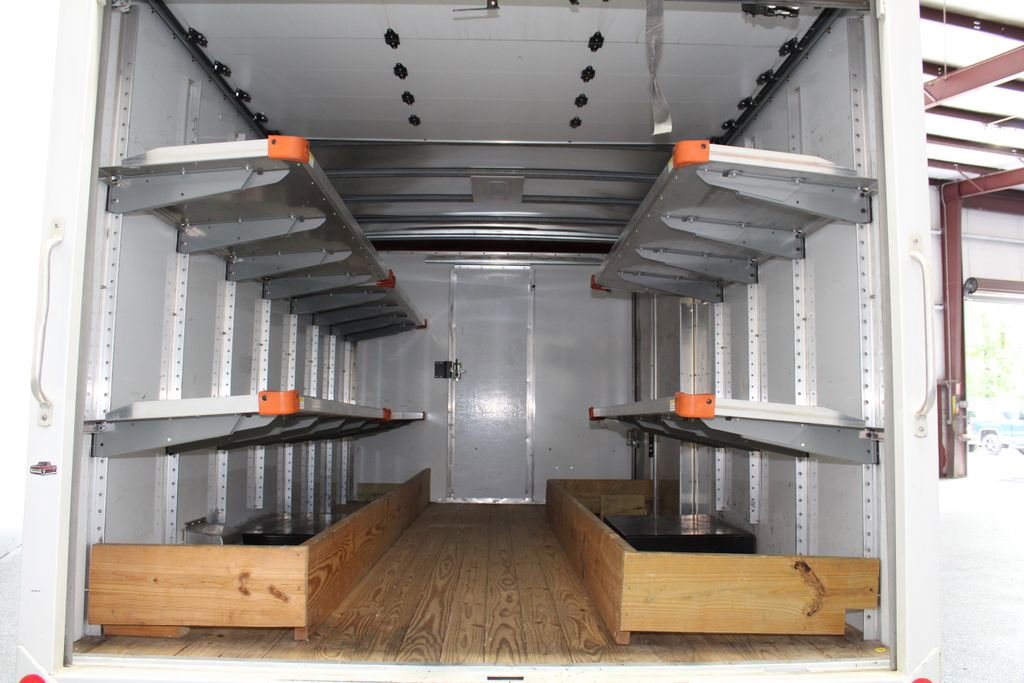 Used 2022 Ford E-450 and Econoline 450 Super Duty RWD image 11