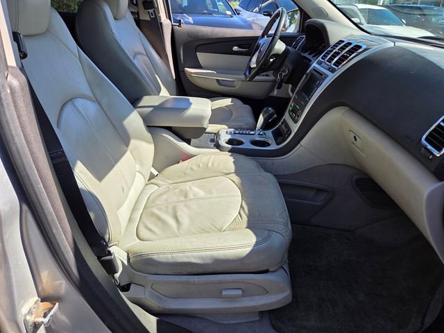 Used 2012 GMC Acadia SLT w/ LPO, 'HIT The Road' Package image 17