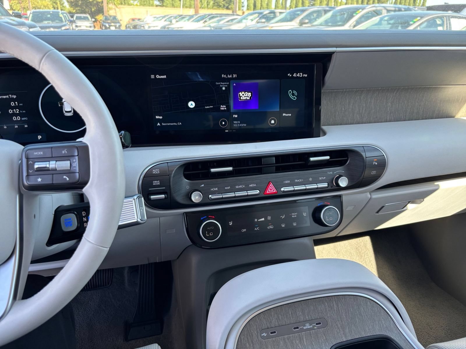 Used 2026 Hyundai Palisade SEL FWD image 16