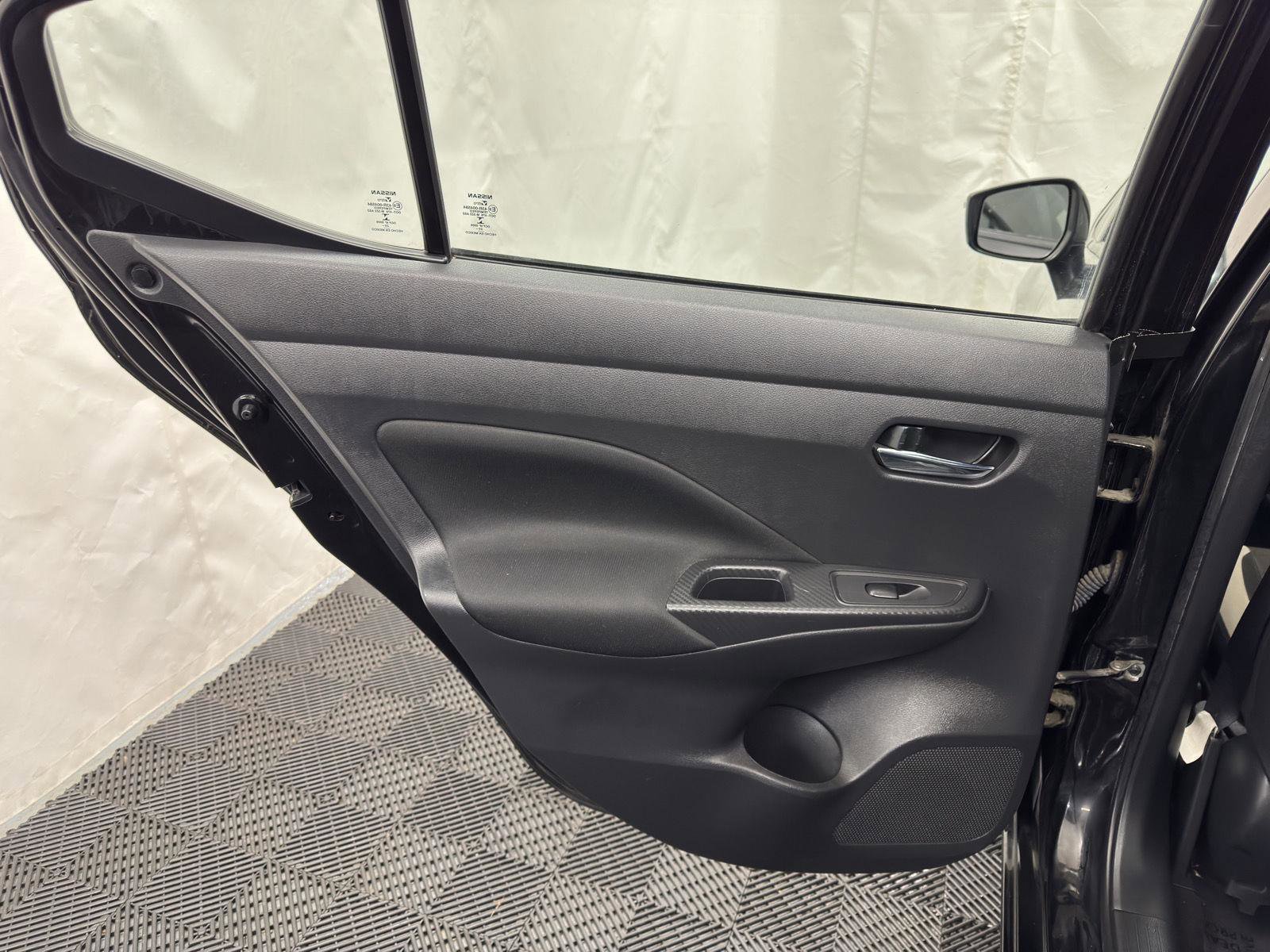 Used 2021 Nissan Versa SV FWD image 21