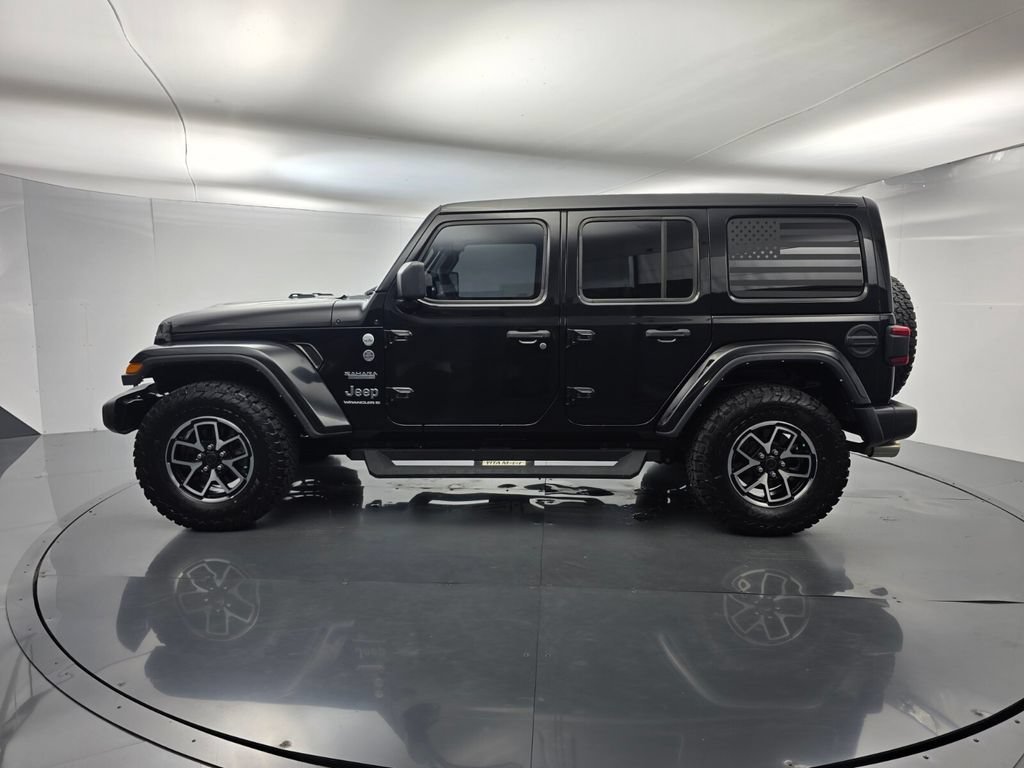 Used 2024 Jeep Wrangler Unlimited Sahara w/ Technology Group AWD/4WD image 7