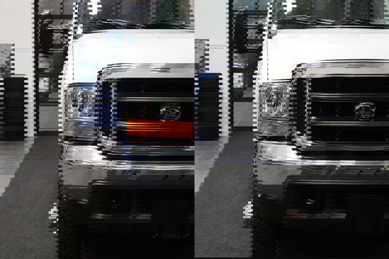 Used 2000 Ford F350 XLT image 45