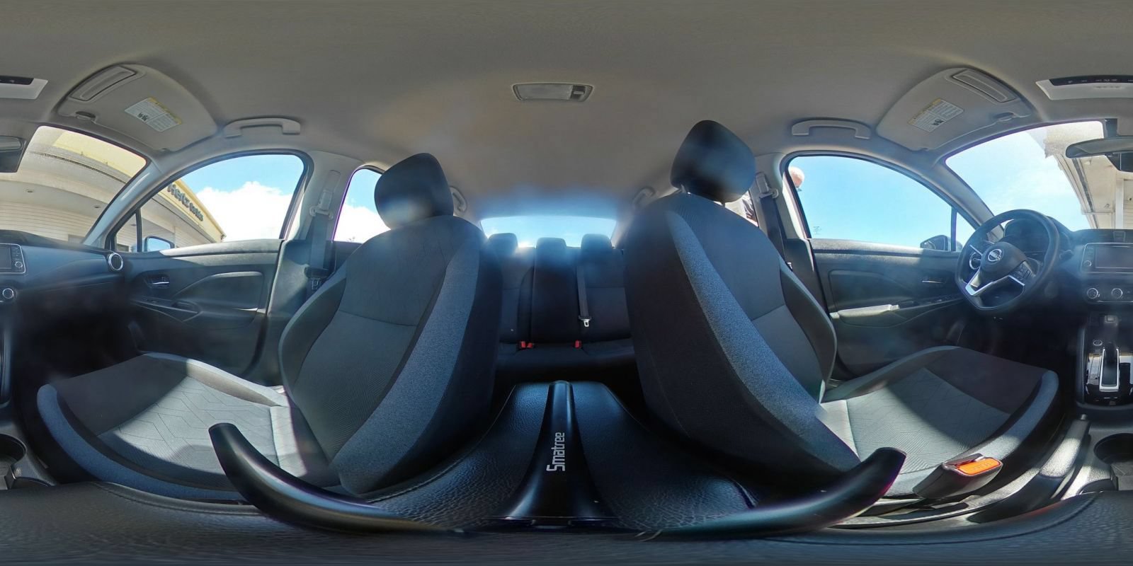 Used 2025 Nissan Versa SV FWD image 39