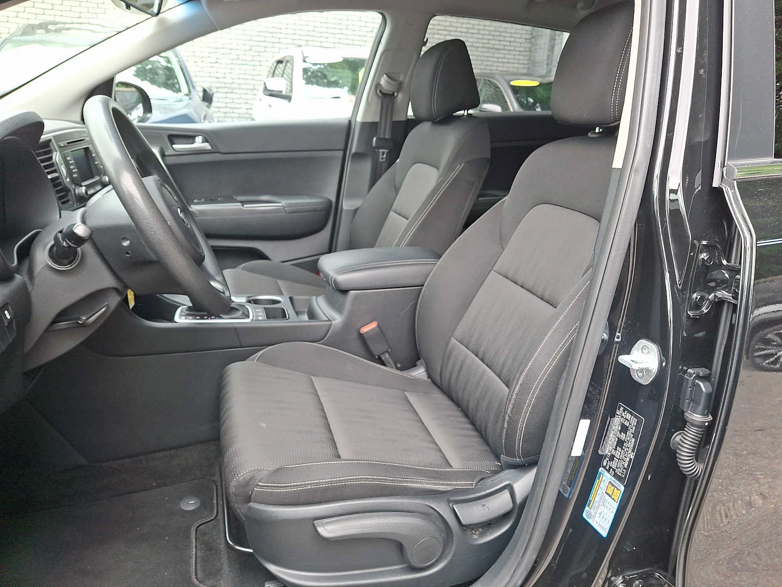 Used 2017 Kia Sportage LX AWD/4WD image 10