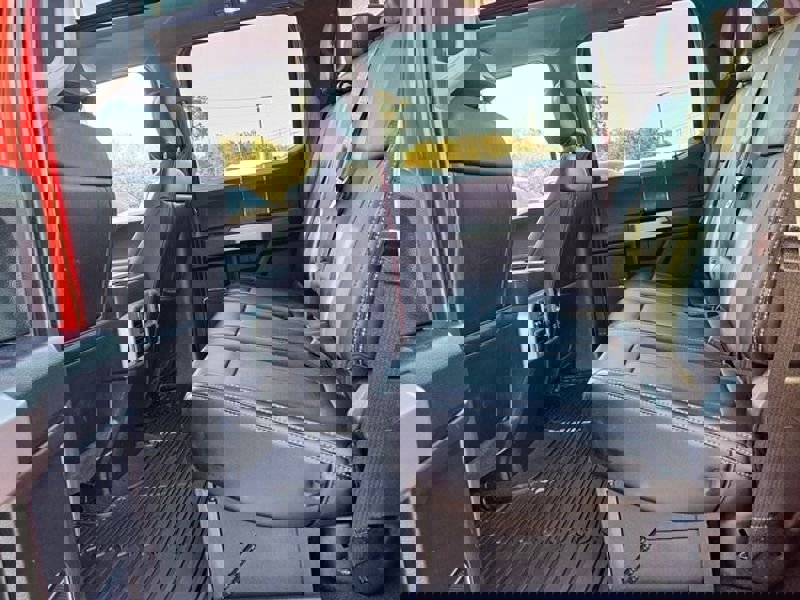 Used 2021 Ford F250 Lariat w/ Chrome Package image 9