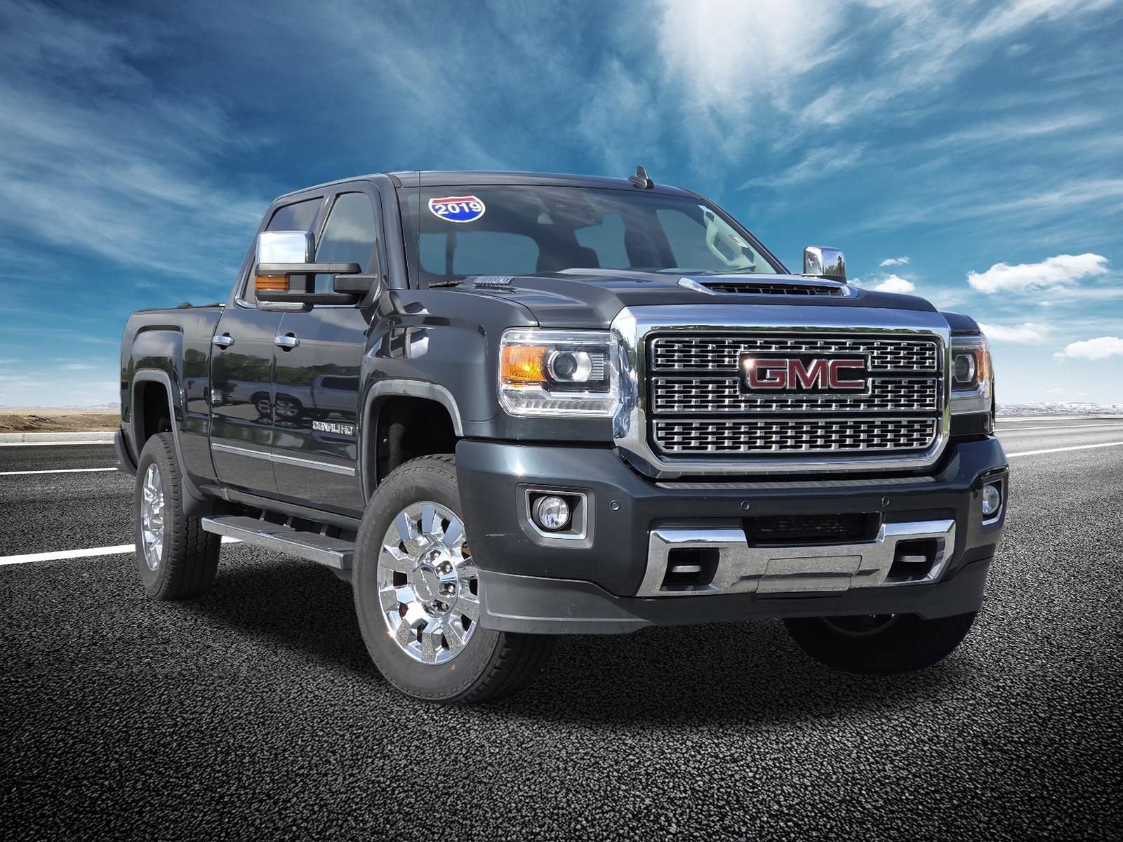 Used 2018 GMC Sierra 2500 Denali w/ Duramax Plus Package AWD/4WD video 2