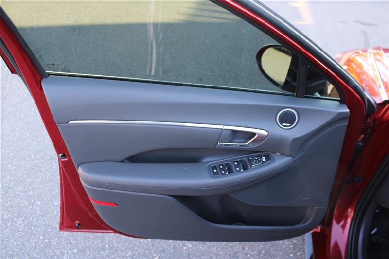 Used 2023 Hyundai Sonata SEL Plus image 12