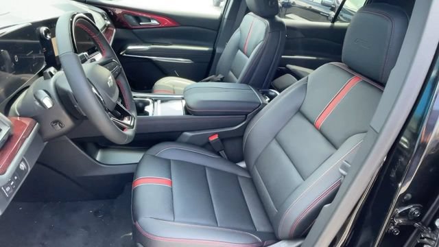New 2026 Chevrolet Traverse RS w/ LPO, Floor Liner Package FWD image 12