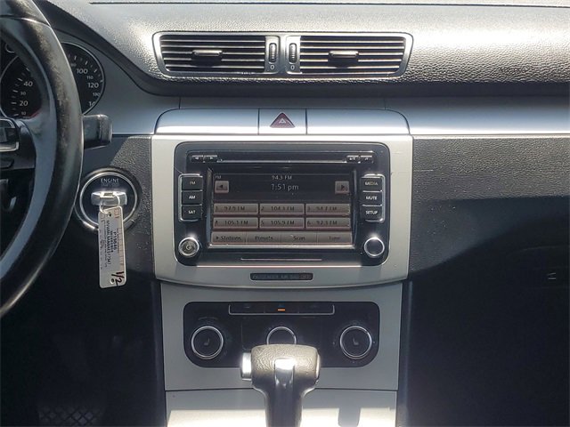 Used 2010 Volkswagen CC Sport image 27