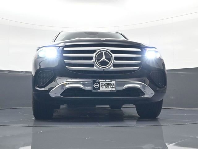 Used 2025 Mercedes-Benz GLS 450 4MATIC image 21
