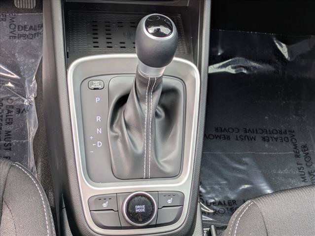 New 2026 Hyundai Venue SEL FWD image 15