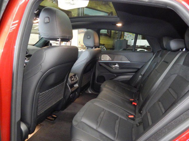 Used 2023 Mercedes-Benz GLE 53 AMG AMG GLE 53 AWD image 36