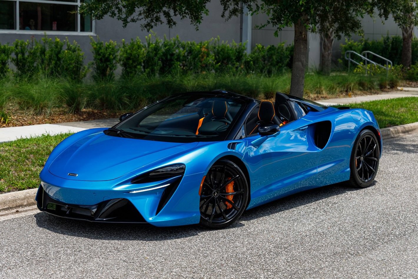 New 2026 McLaren Artura Spider RWD image 65