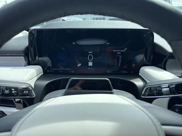 New 2026 Lincoln Aviator Reserve AWD/4WD image 17