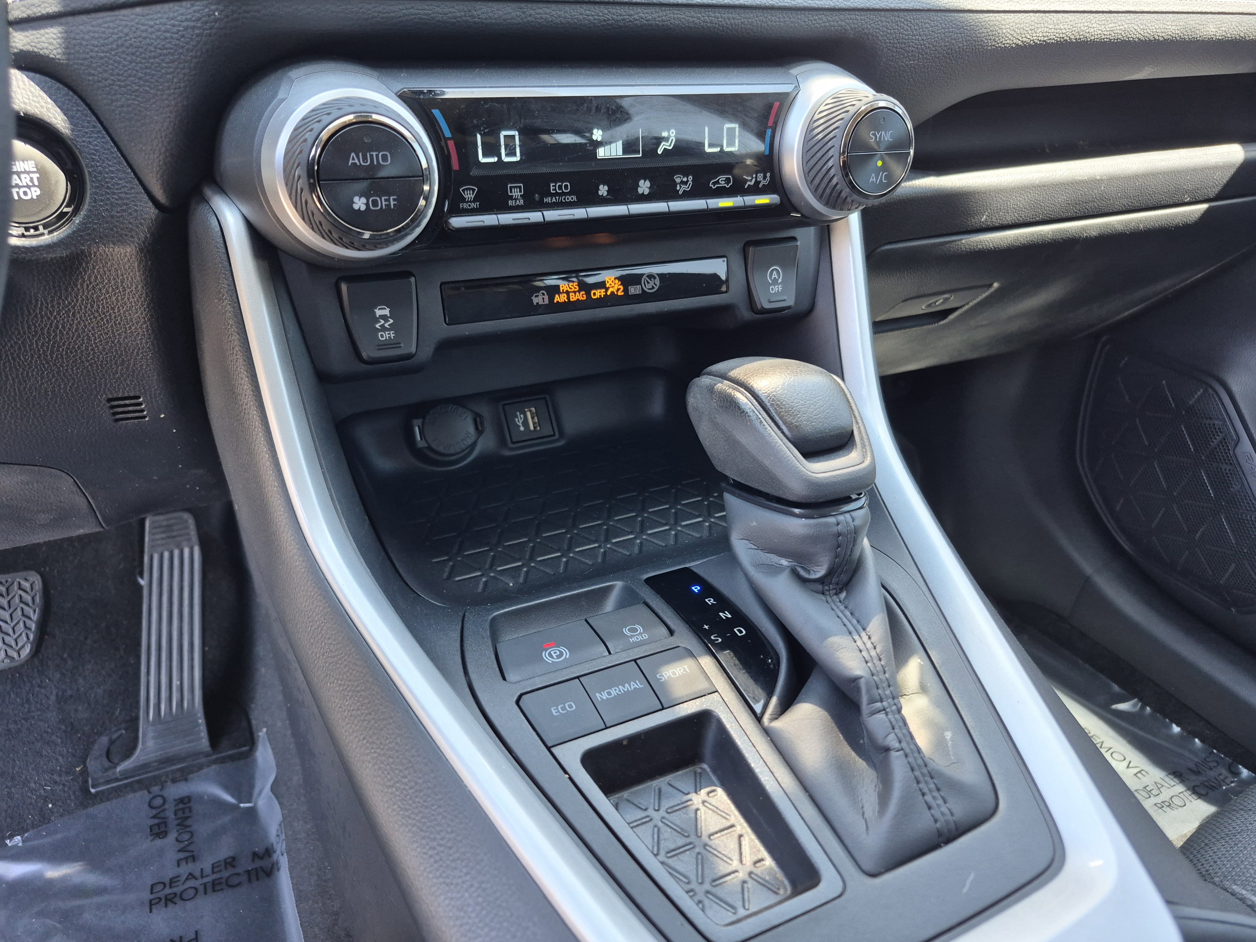 Certified 2024 Toyota RAV4 XLE FWD image 12