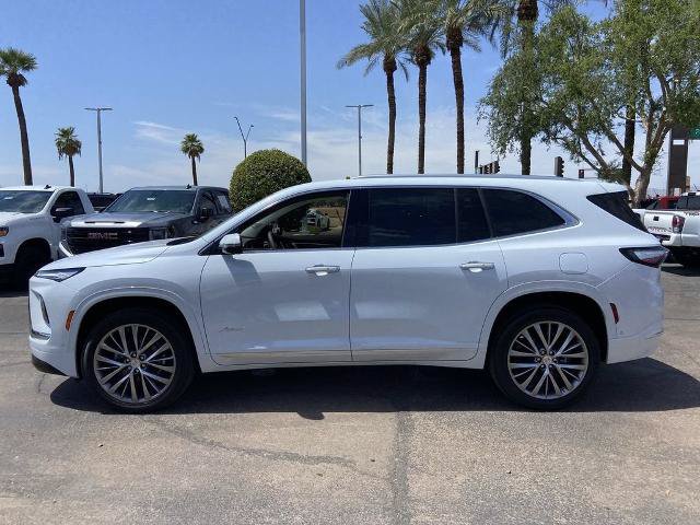 Used 2026 Buick Enclave Avenir w/ Super Cruise Package FWD image 4