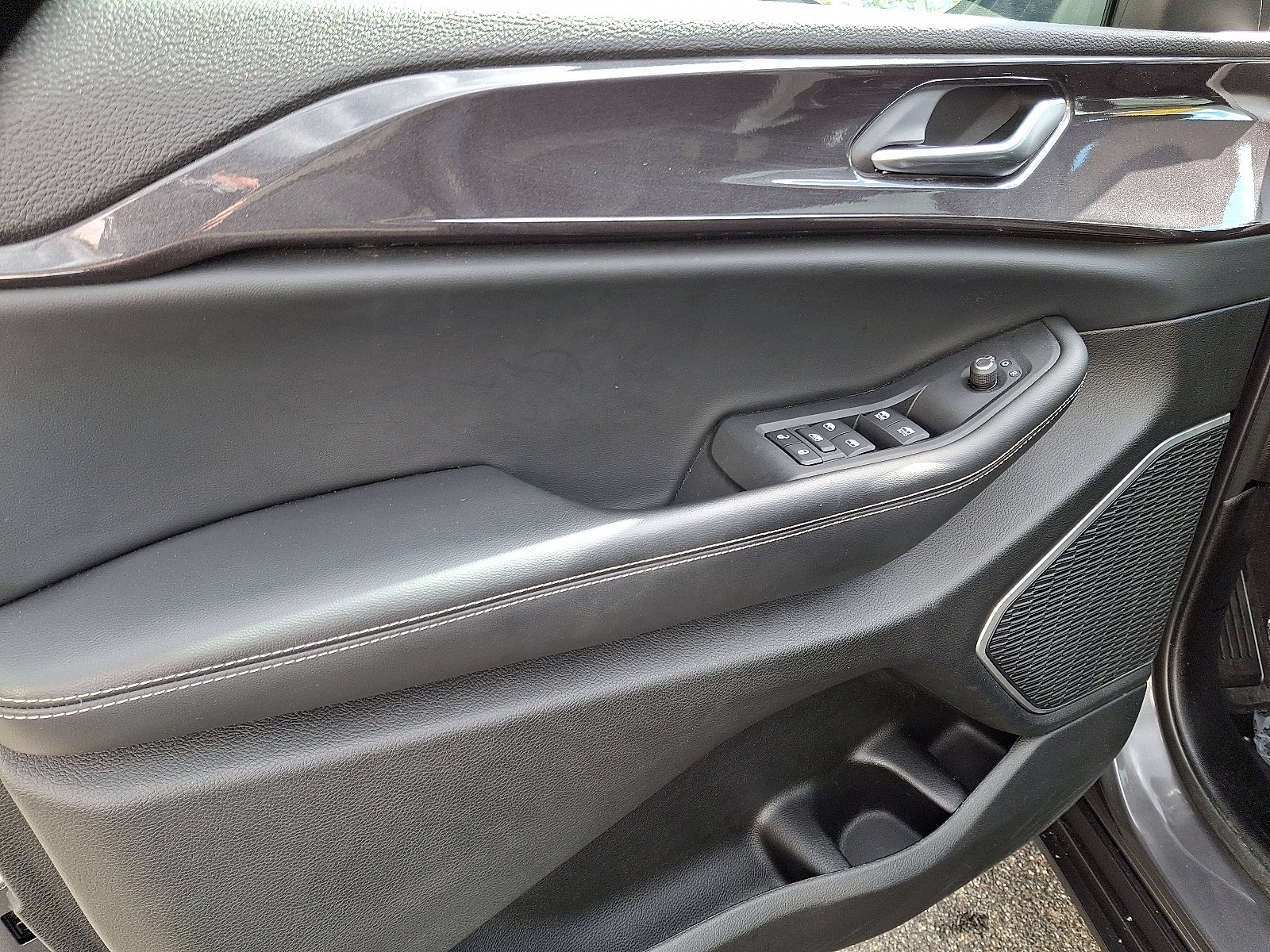 Certified 2022 Jeep Grand Cherokee L Laredo w/ Luxury Tech Group I image 12