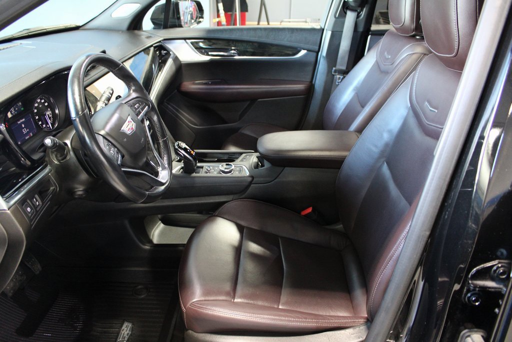 Used 2020 Cadillac XT6 Premium Luxury image 7