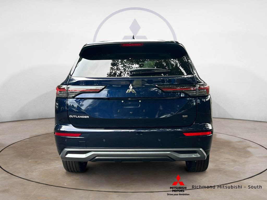 New 2026 Mitsubishi Outlander SE FWD image 4